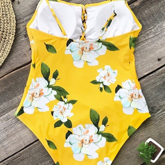 CUPSHE Sunny Floral One-piece Swimsuit XL - Picture 5 of 6